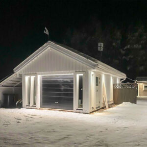 garageport och husfasad belysning