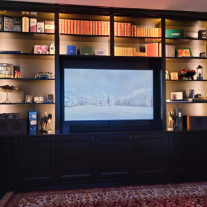 Platsbyggd bokhylla LED-strips